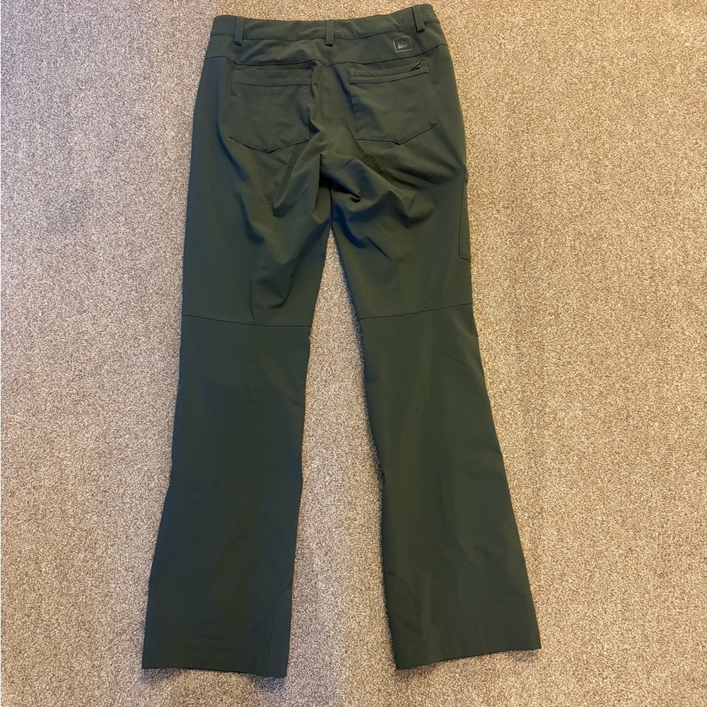 REI Sahara Roll Up Cargo Hiking Pants - Picture 4 of 6
